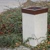 Betonový odpadkový koš Zora barva natural, povrch tryskaný, poklop tmavě hnědý - náhled č.2