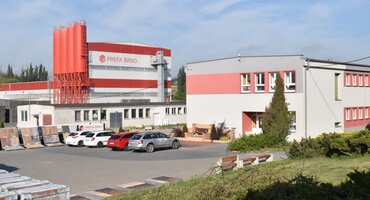 Administrativní budova a výrobní hala Prefa Brno, Oslavany