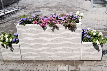 Velké těžké betonové květináče Linda | Betonové květináče - fotogalerie
