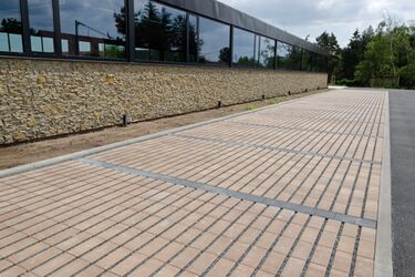 Vsakovací dlažba DRENA®, melír Korfu