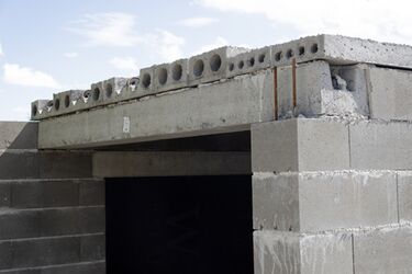 Detail uložení překladu a různé typy stropních desek