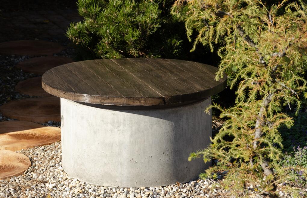 Vlastní zdroj vody: betonová studna