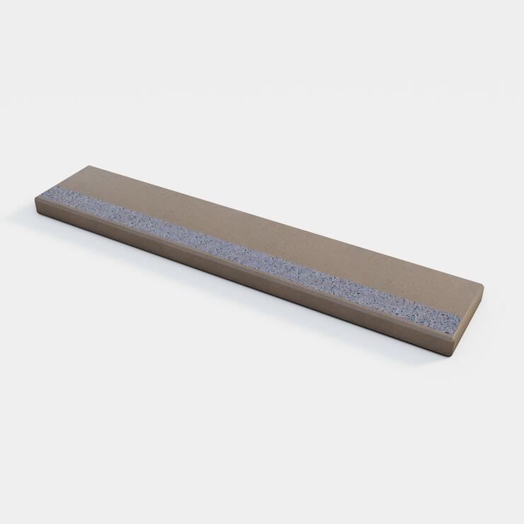 Betonová schodišťová deska / schod 180x35x8 - SDB 180/35/8 kar tryskaný pásek