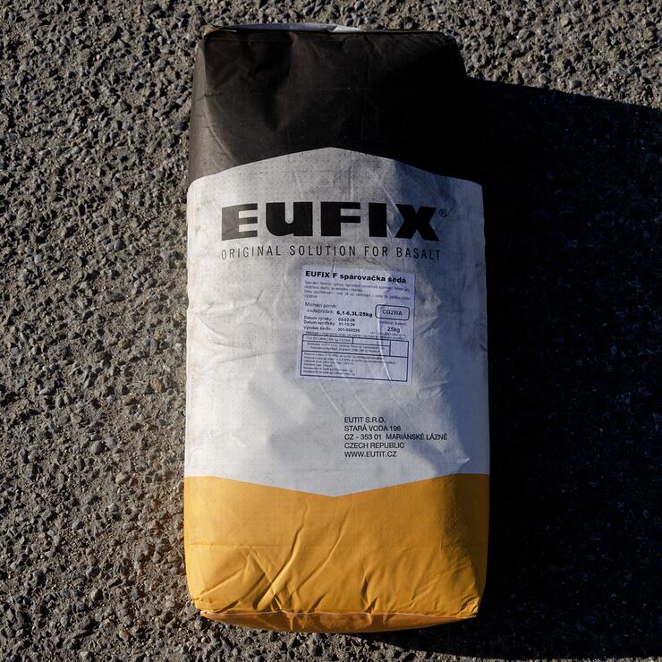 Spárovací hmota EUFIX F - Hmota spárovací EUFIX F 25kg šedá