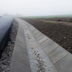 Betonové odvodňovací žlaby a meliorační desky