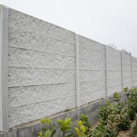 Betonový sloupek na plot: krajový HLADKÝ