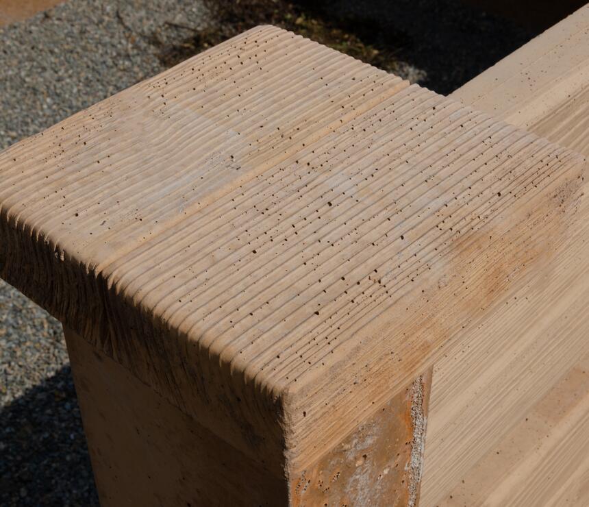 Plotová hlavice reliéf DŘEVO, barva béžová - foto č.10