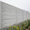 Betonový plot DEKOR oboustranný reliéf KÁMEN, sloupky HLADKÉ barva natural