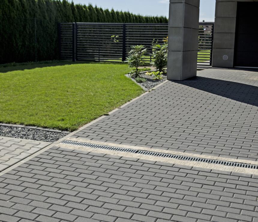 Betonová dlažba GRANIT® barva černá