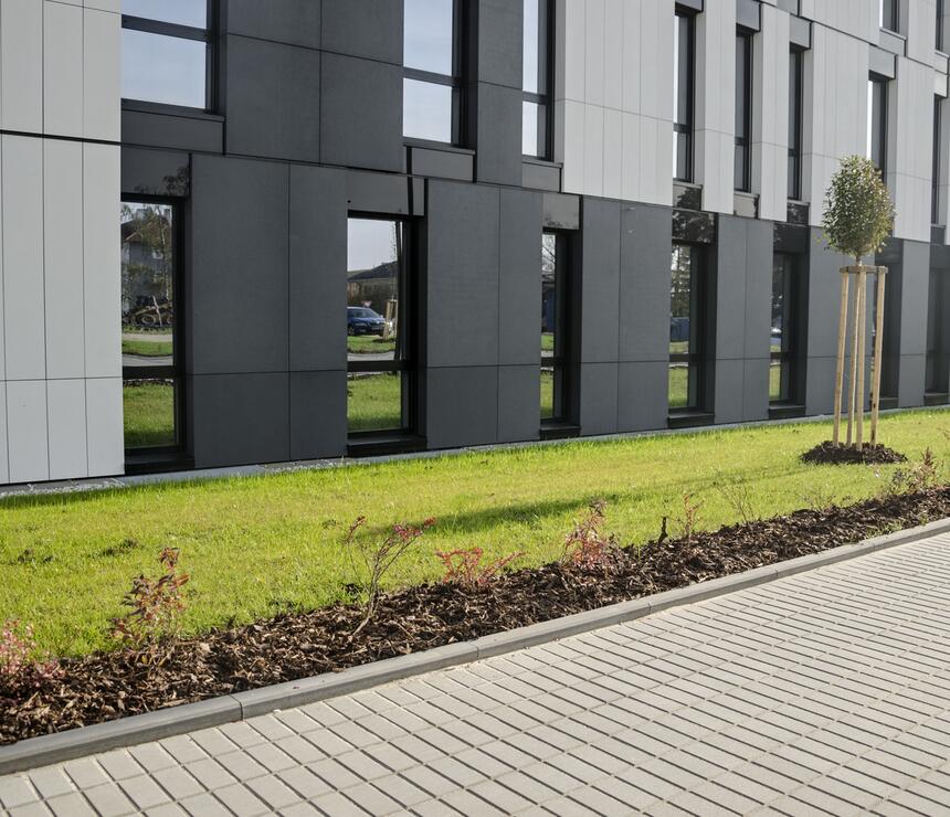 Betonová dlažba GRANIT® barva natural