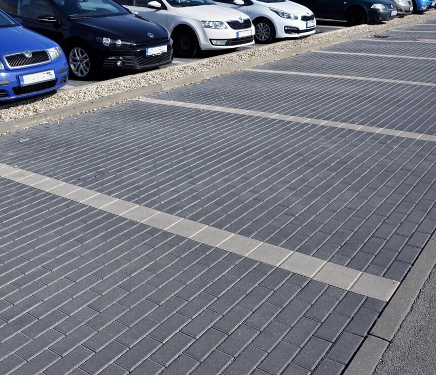 Betonová dlažba GRANIT® barva černá