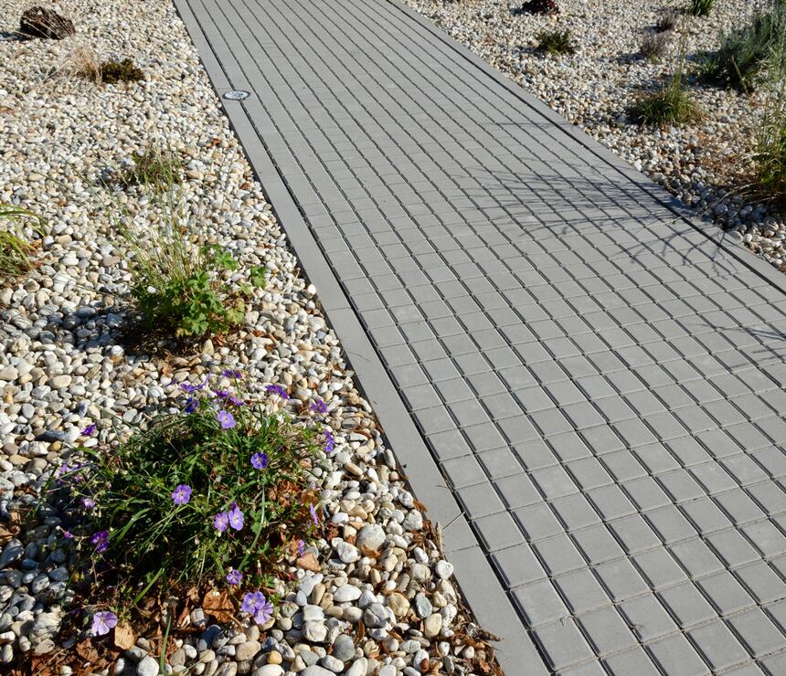 Betonová dlažba GRANIT® barva natural