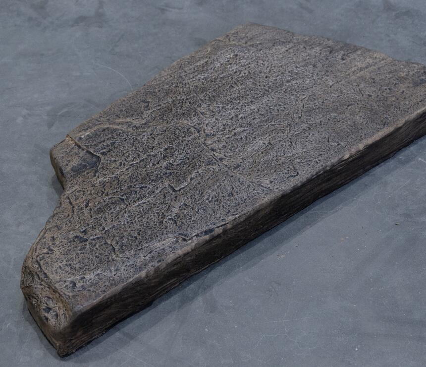 Betonový nášlap KÁMEN barva ebony - foto č.3