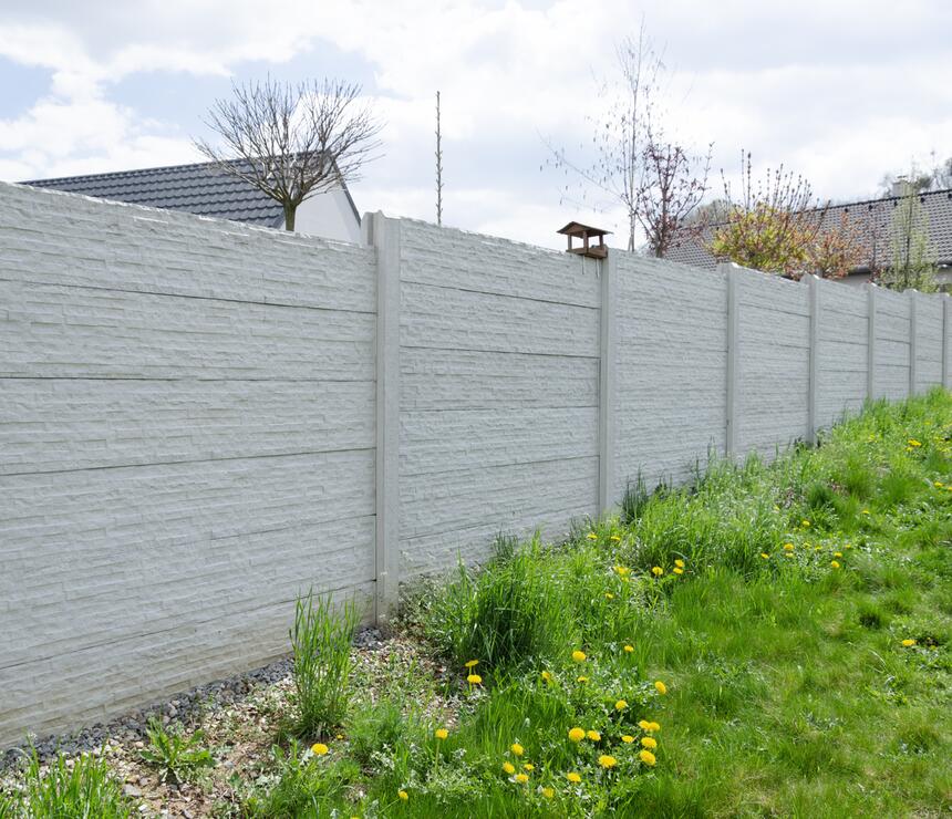 Betonový plot DEKOR jednostranný reliéf CIHLA barva natural