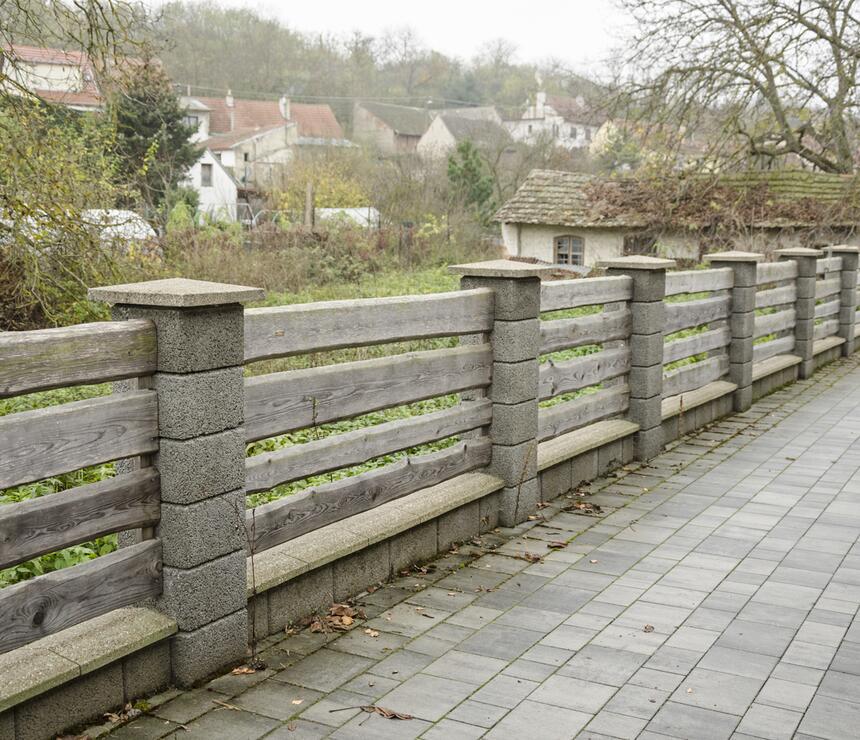 Plotová stříška barva natural povrch tryskaný - foto č.3