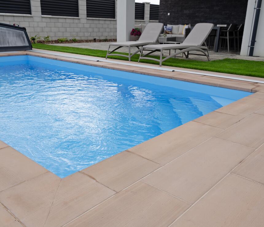 Betonový bazénový lem vnitřní barva karamelová - foto č.7