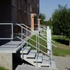 Betonové montované schodiště, barva natural, podesty a schodišťové desky s tryskaným páskem - náhled č.10