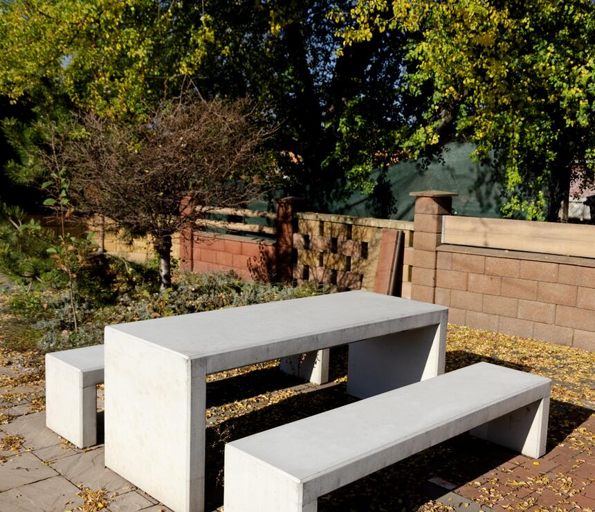 Betonová lavička PREFA LINIE, betonový stůl PREFA LINIE - foto č.9