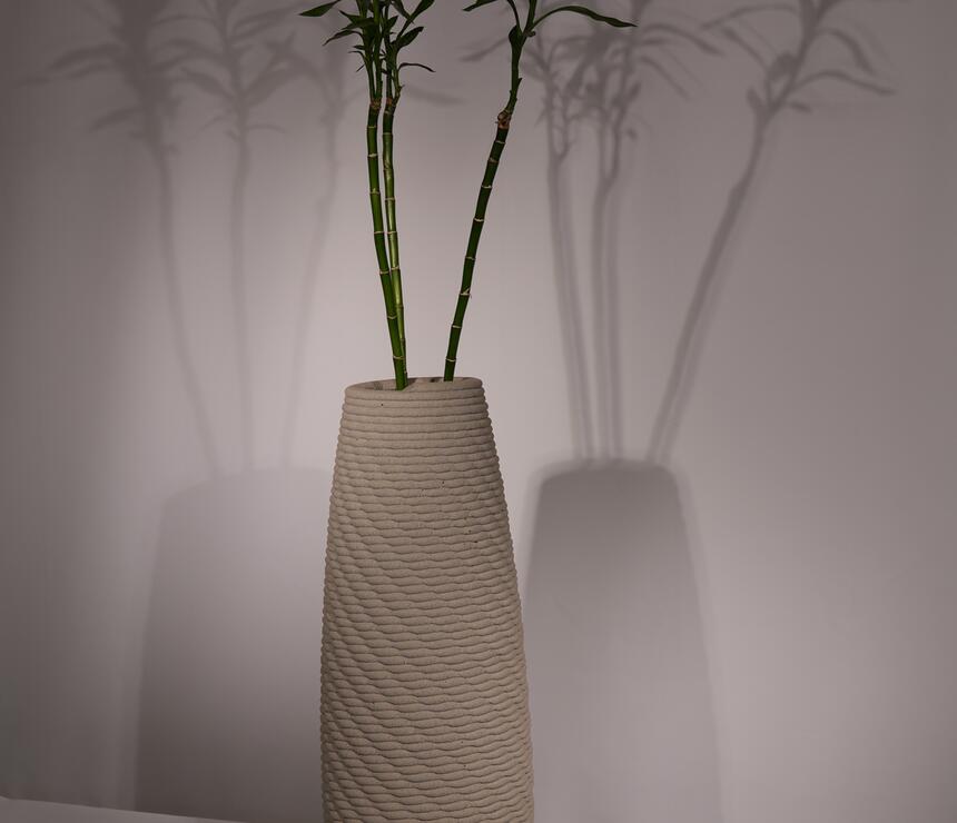 Váza Stéblo z 3D tištěného betonu - foto č.2