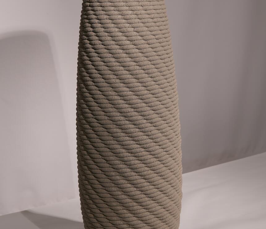 Váza Stéblo z 3D tištěného betonu - foto č.5