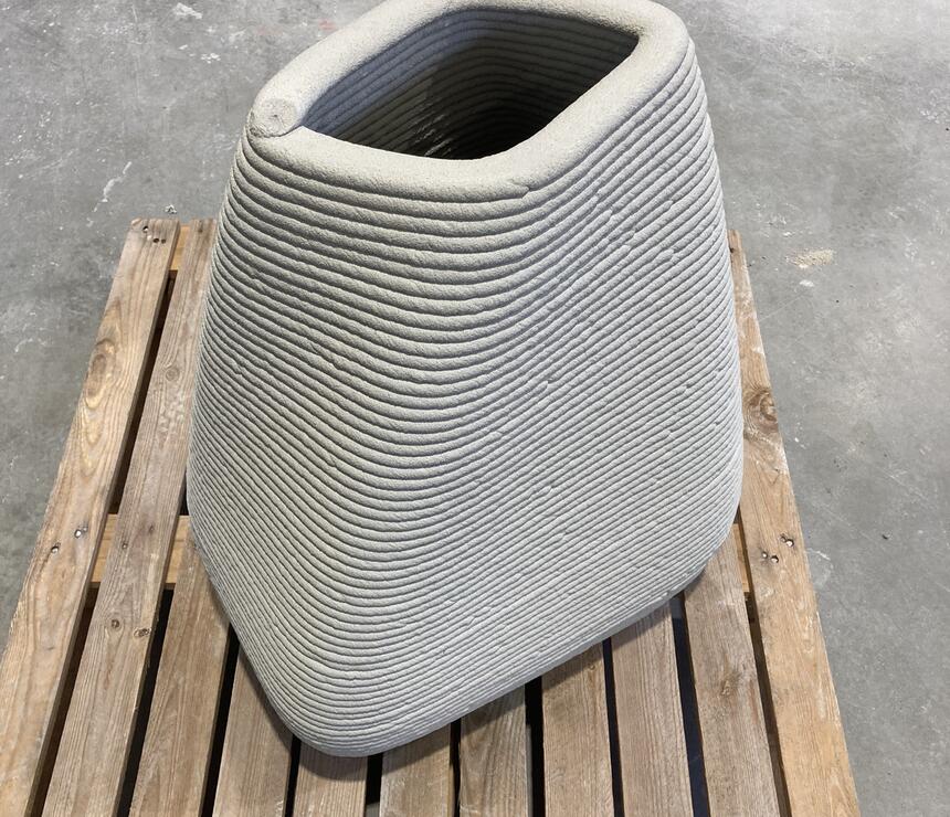 Váza Jessica z 3D tištěného betonu - foto č.5
