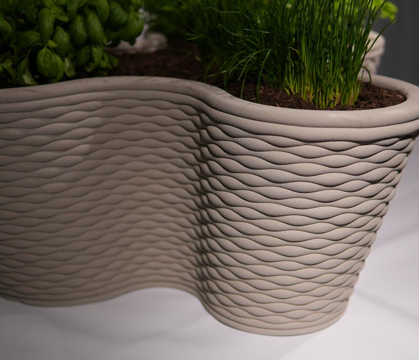 Bylinkový záhon Eva z 3D tištěného betonu - foto č.7