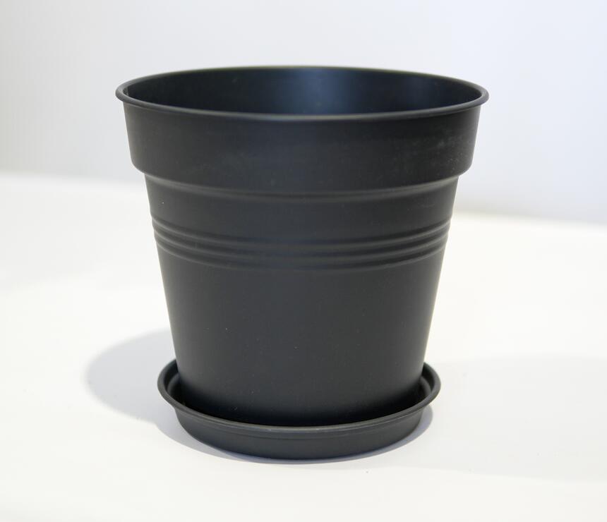 Vnitřní plastová vložka s miskou ke květináči Lily (L+) z 3D tištěného betonu - foto č.5