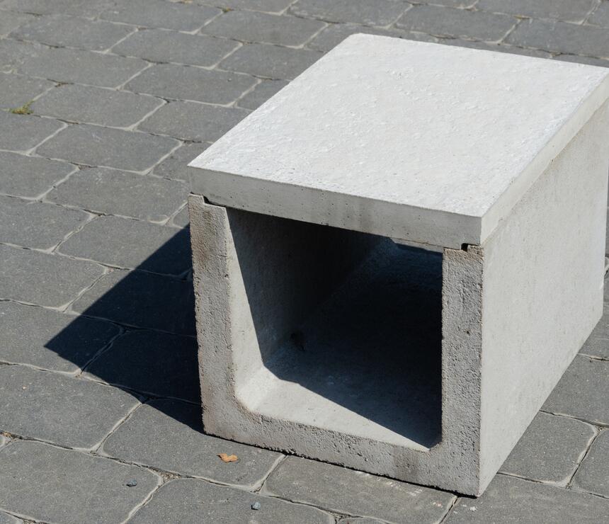 Energokanál tvaru U se zákrytovou deskou s ozubem - foto č.6