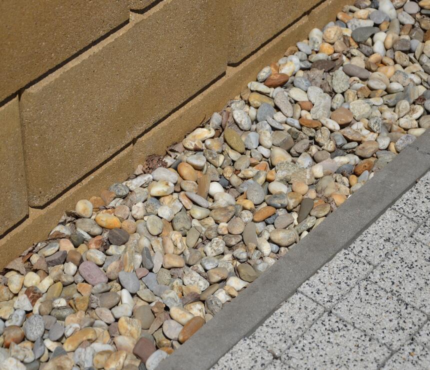 Plavený kačírek - okrasné kamenivo - foto č.4