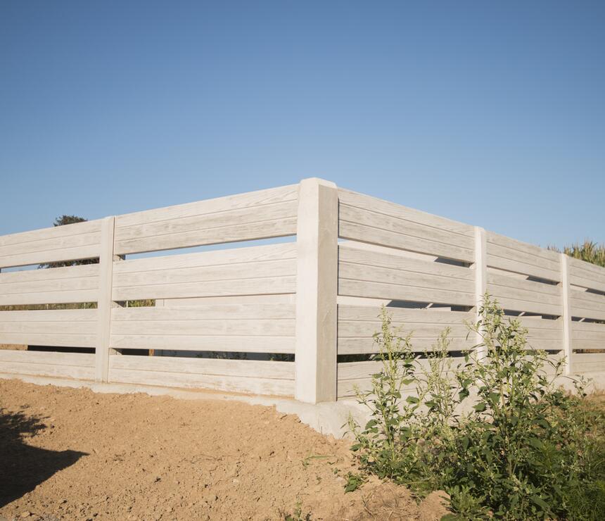 Kompostér z betonových sloupků a desek - barva natural, dekor prkno jednostranné, sloupky hladké - foto č.5