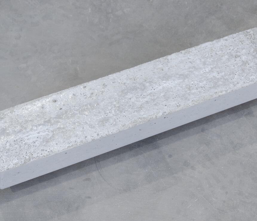 Zadní strana hladké palisády není z pohledového betonu - foto č.7