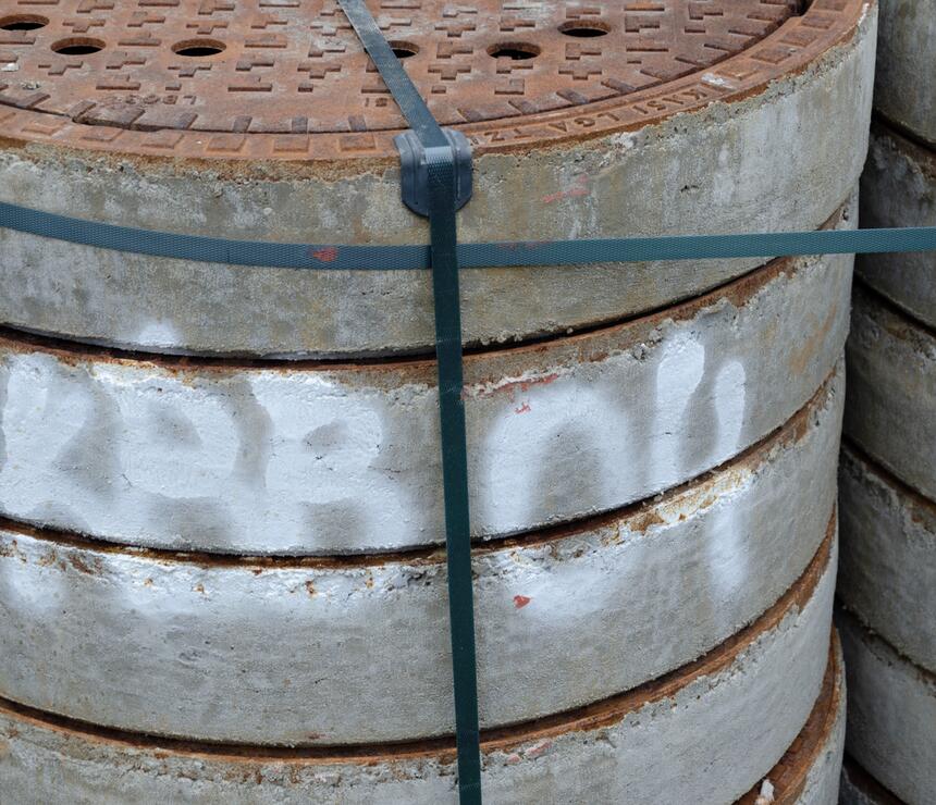 Šachtový poklop s odvětráním v litino-betonovém rámu KB 04 - foto č.6