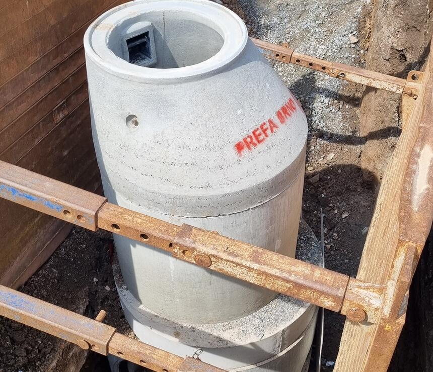 Betonové šachtové skruže se stupadly - #9 - foto č.4