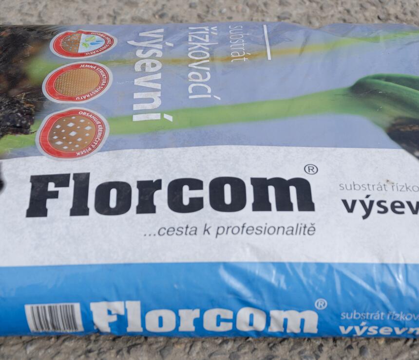 Florcom substrát výsevní a řízkovací 20 l - foto č.2