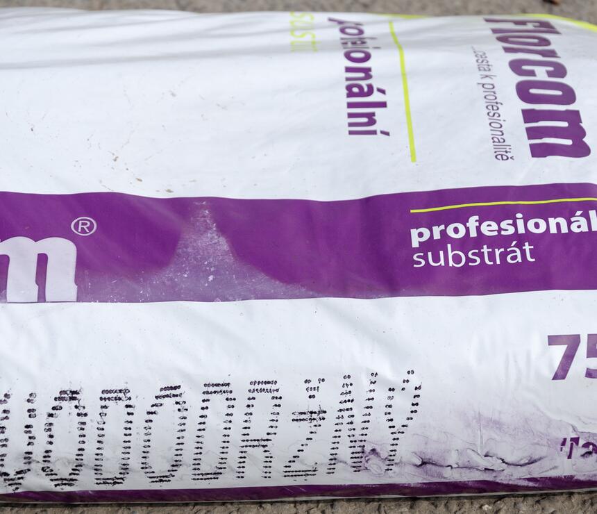 Florcom substrát vododržný s minerálem PROFI - foto č.2
