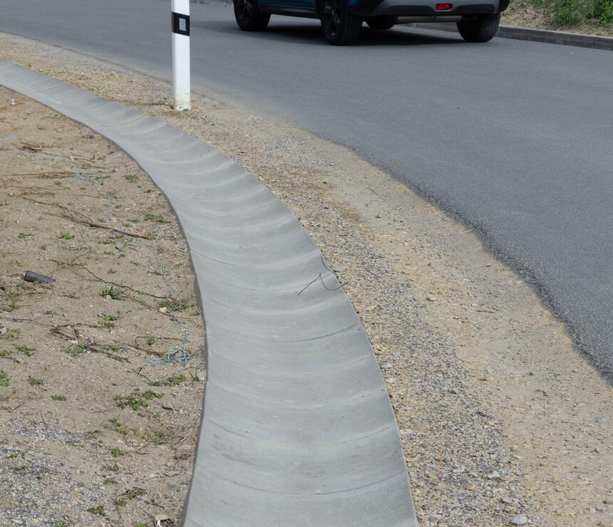 Betonový odvodňovací žlab