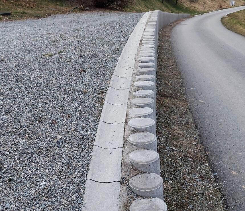 Betonový odvodňovací žlab