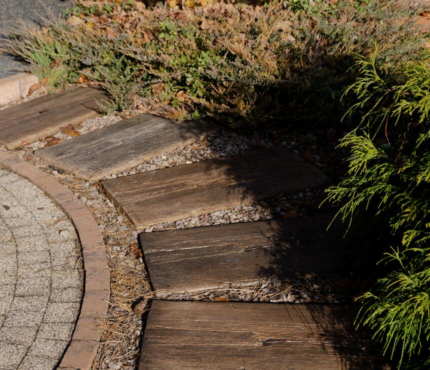 Betonový nášlap FOŠNA - DEKOR dřevo barva ebony - foto č.6