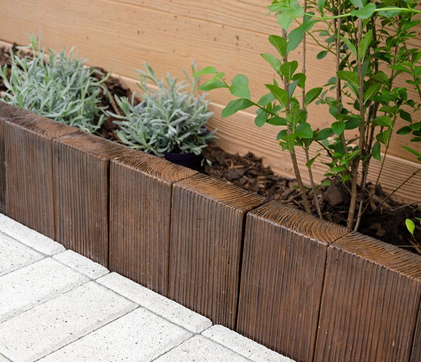 Betonová palisáda obdélníková DEKOR dřevo barva ebony - foto č.9