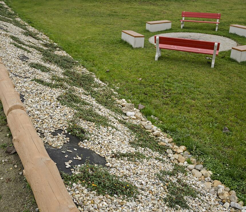 Betonový kmen DEKOR dřevo barva béžová