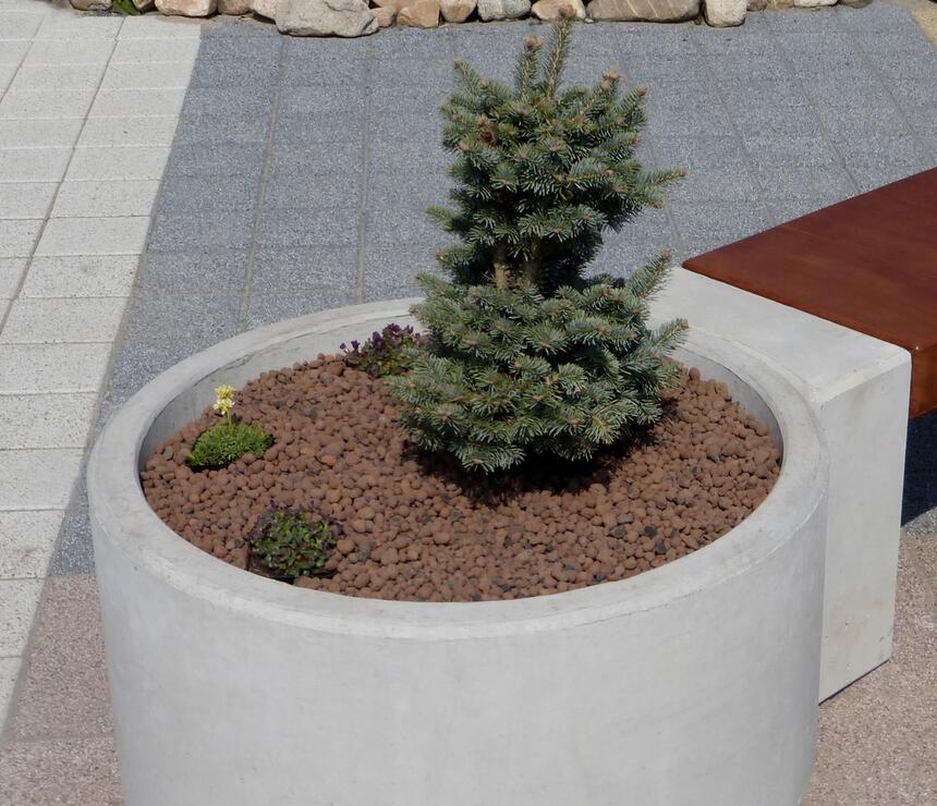 Betonový květináč Mia barva natural povrch hladký