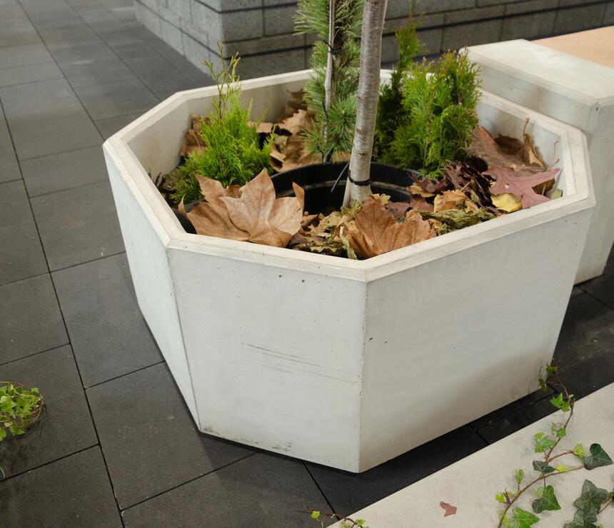 Betonový květináč Xena barva natural povrch hladký - foto č.8