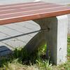 Lavička C - betonové nohy, dřevěný sedák barva TEAK, bez opěradla - náhled č.8